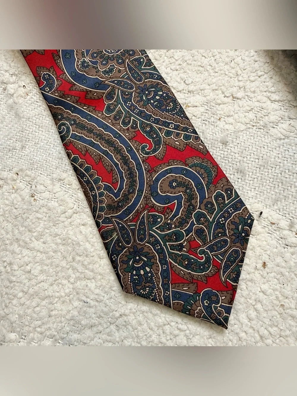 Christian Dior tie red, blue, brown, green and beige 100% silk neck tie